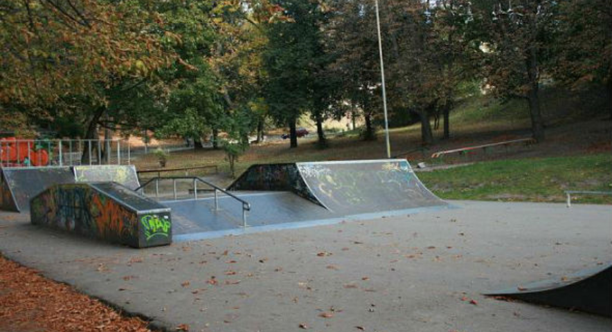 skatepark w pobliżu baszcie Prochowej