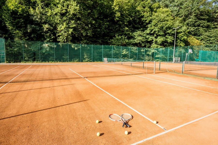 теннисный корт во Львове